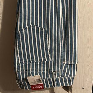 NEW GUESS JEANS SIZE 27